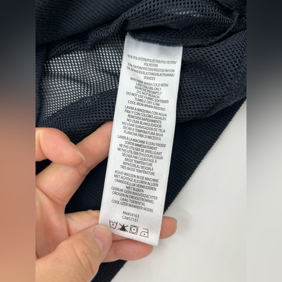 Sport honeycomb mesh top,oversize style top, DKNY stylish sport breathable top. - Picture 12 of 12